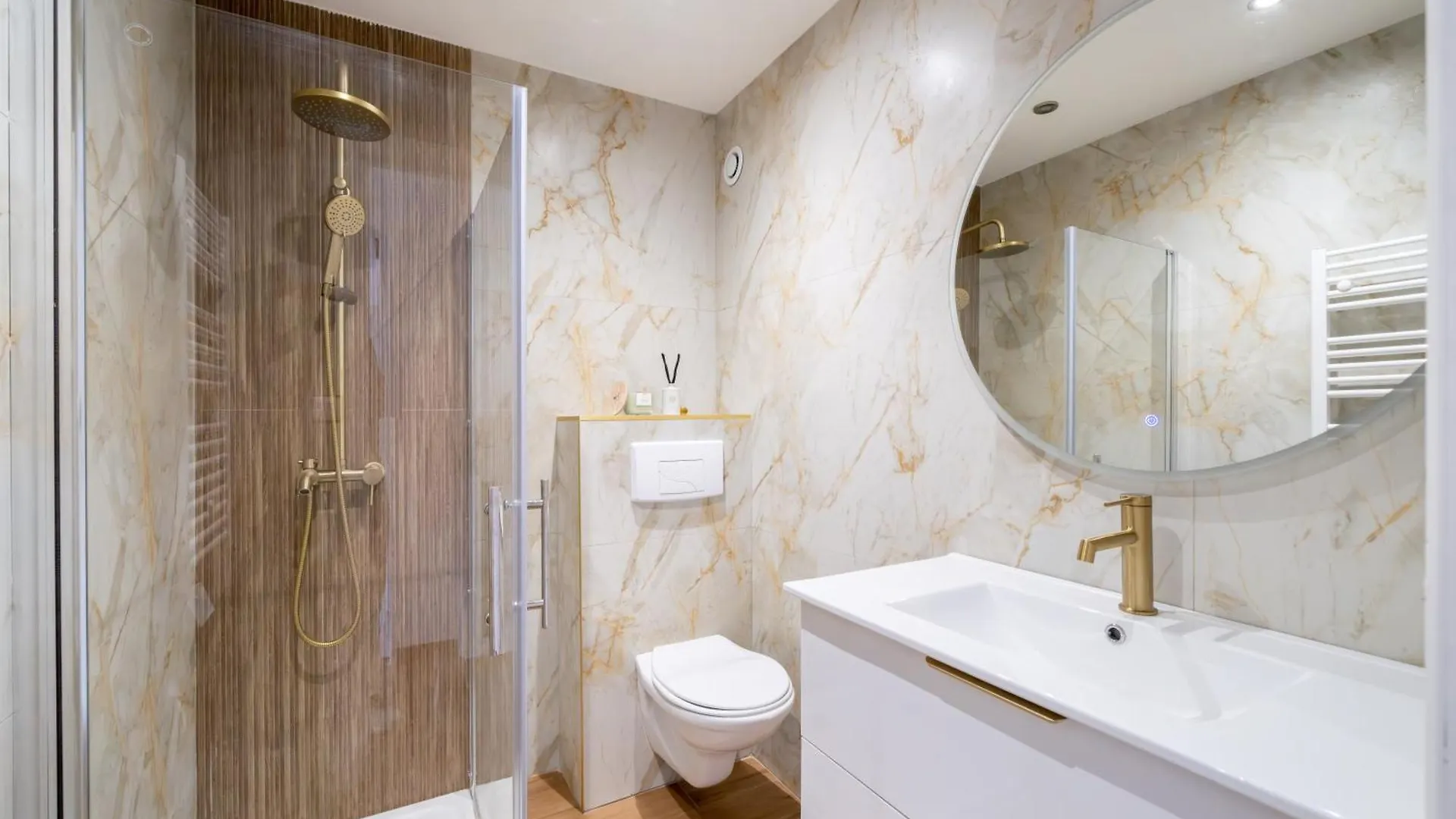 아파트 Modern Apartment, Steps From Tramway 니스