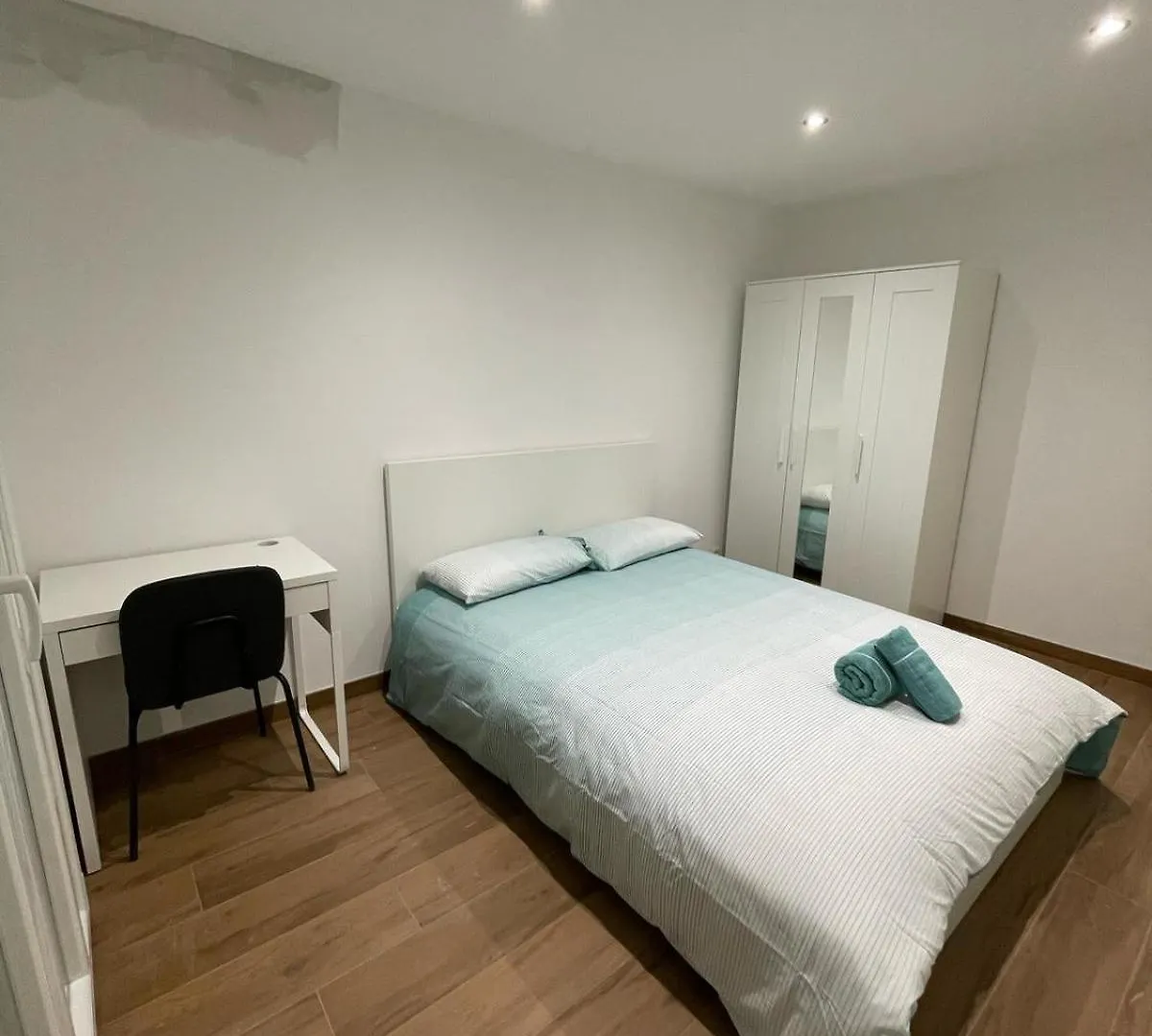 Modern Apartment, Steps From Tramway Nice