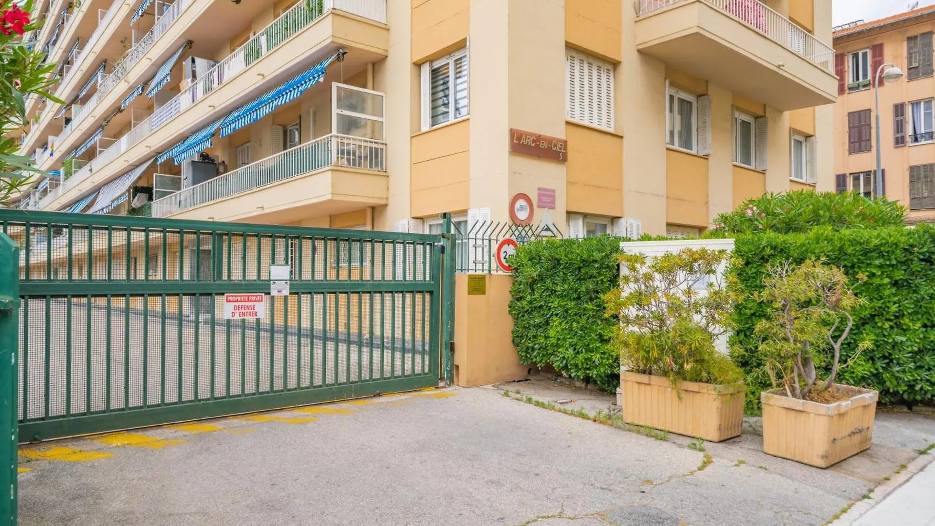 Modern Apartment, Steps From Tramway Nizza